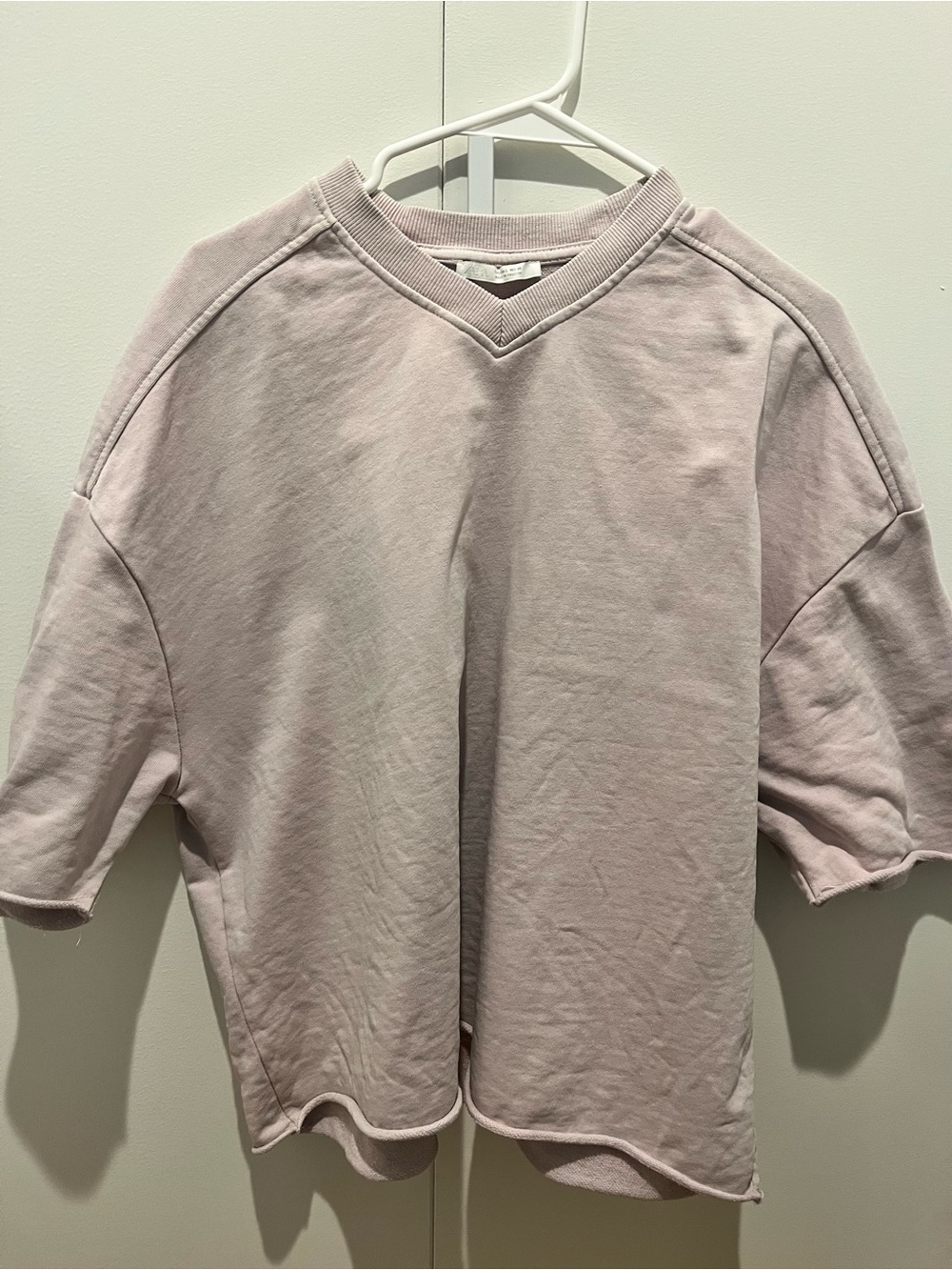 Zara Pale Lilac V‑Neck Boxy Top gently worn